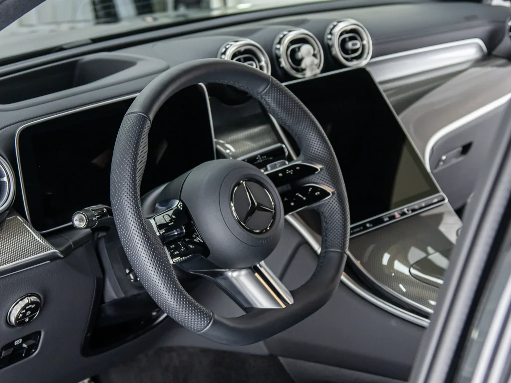 Impregnacja tapicerki Mercedesa GLC – ochrona foteli i dywanów przed zabrudzeniami i wilgocią
