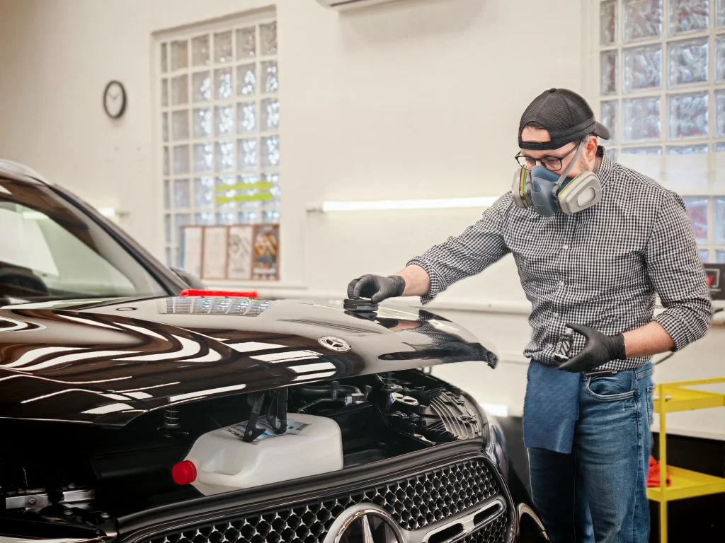 Aplikacja powłoki ceramicznej HYPER HERO na lakier Mercedesa GLC – wysoki połysk i hydrofobia