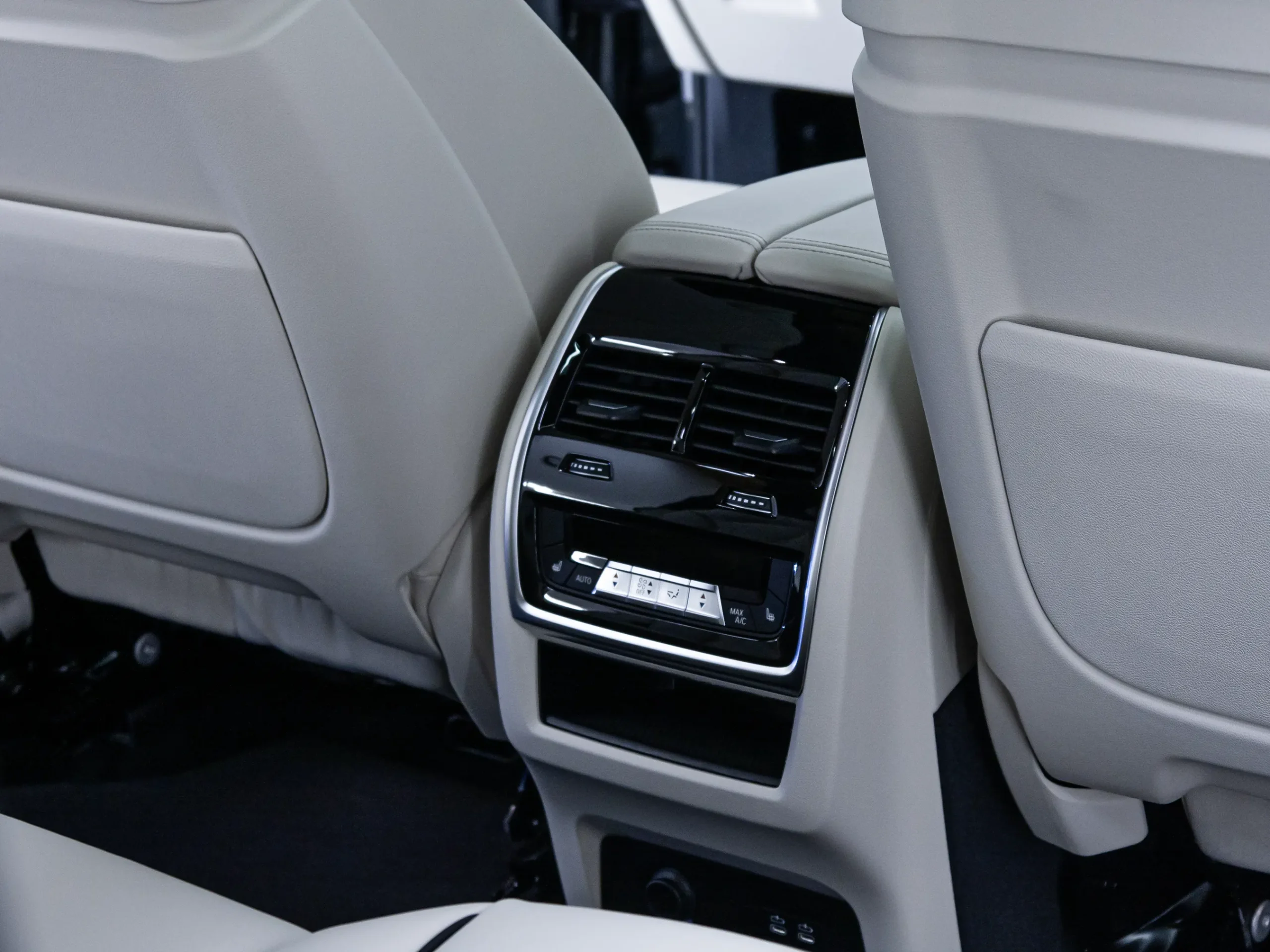 BMW X7 po kompleksowym detailingu wnętrza