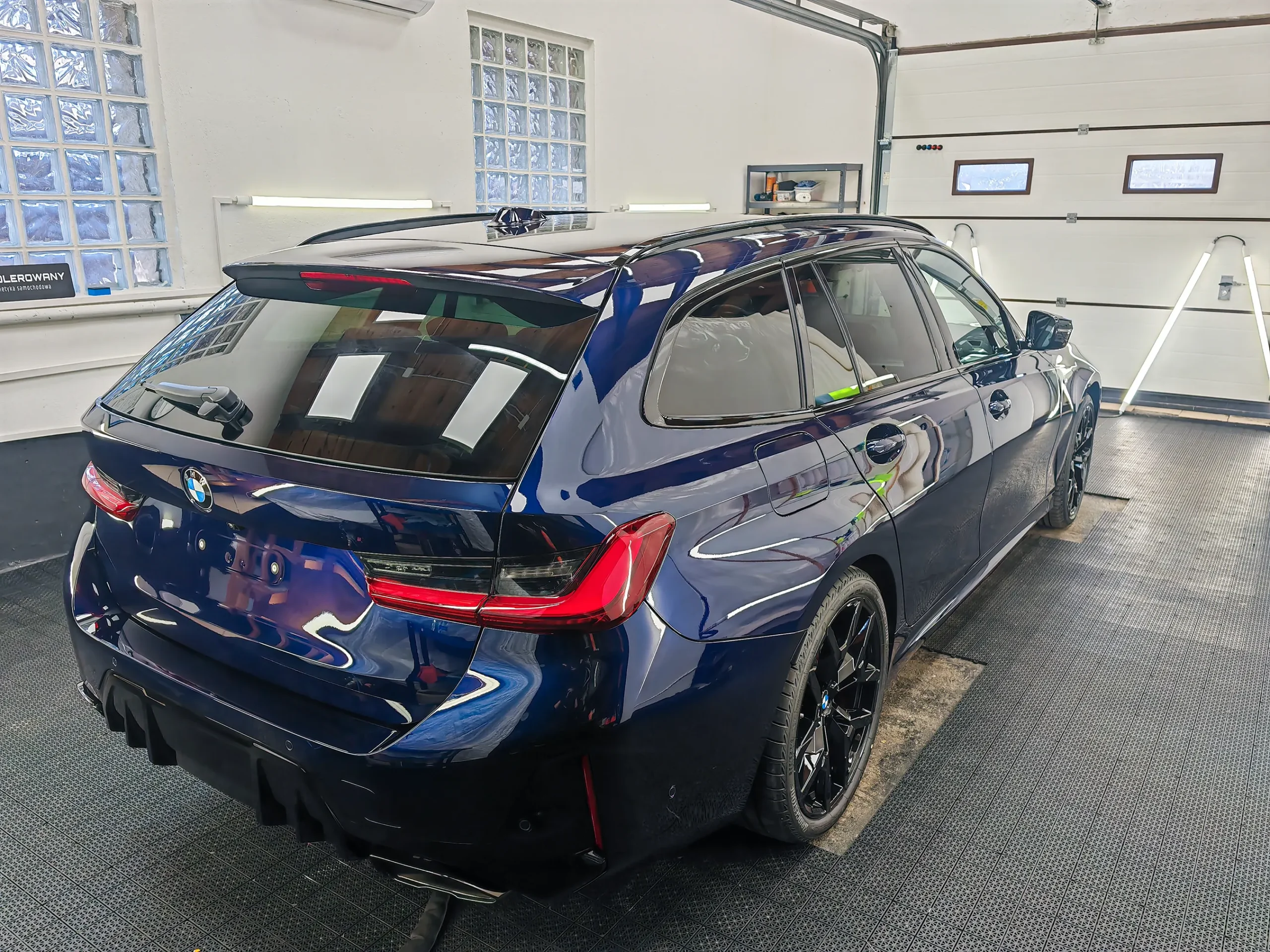 BMW Serii 3 przed usługą mrożenia lakieru