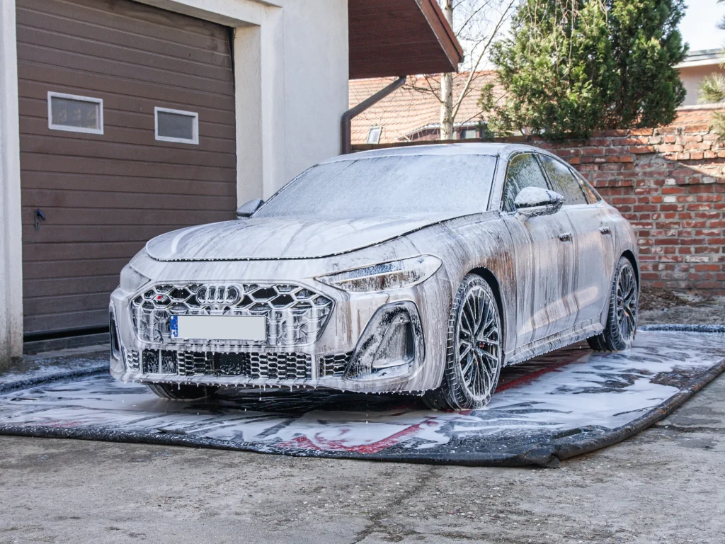 Audi S5 podczas mycia detailingowego - studio detailingowe Wrocław.