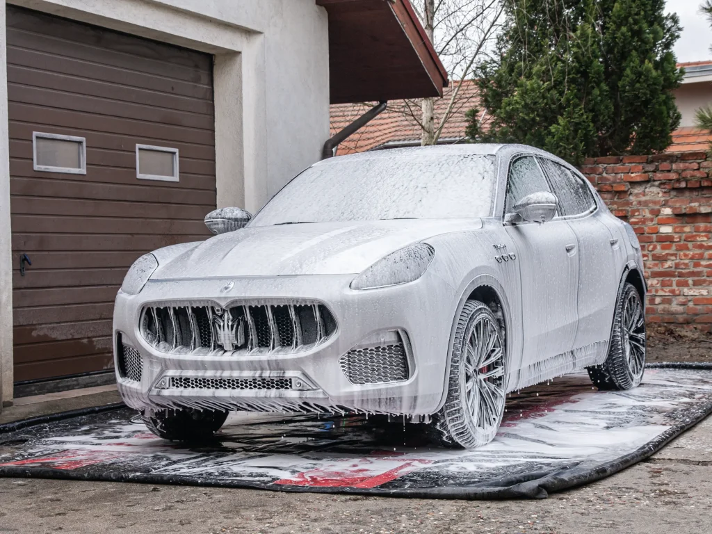 Maserati Grecale detailing premium – mycie przed usługą folii PPF