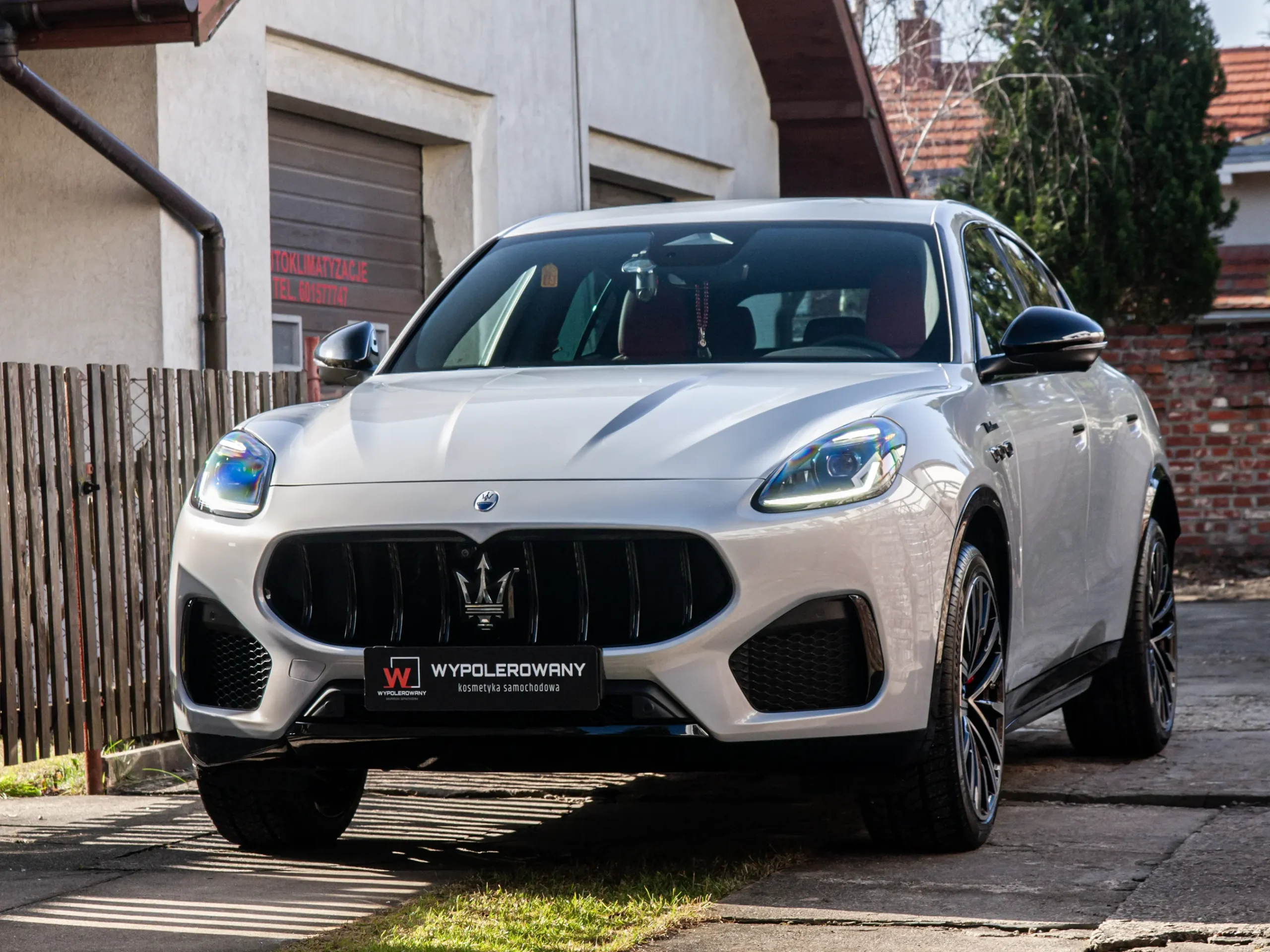 Maserati Grecale w studiu Wypolerowany – kompleksowe zabezpieczenie PPF i powłoką.