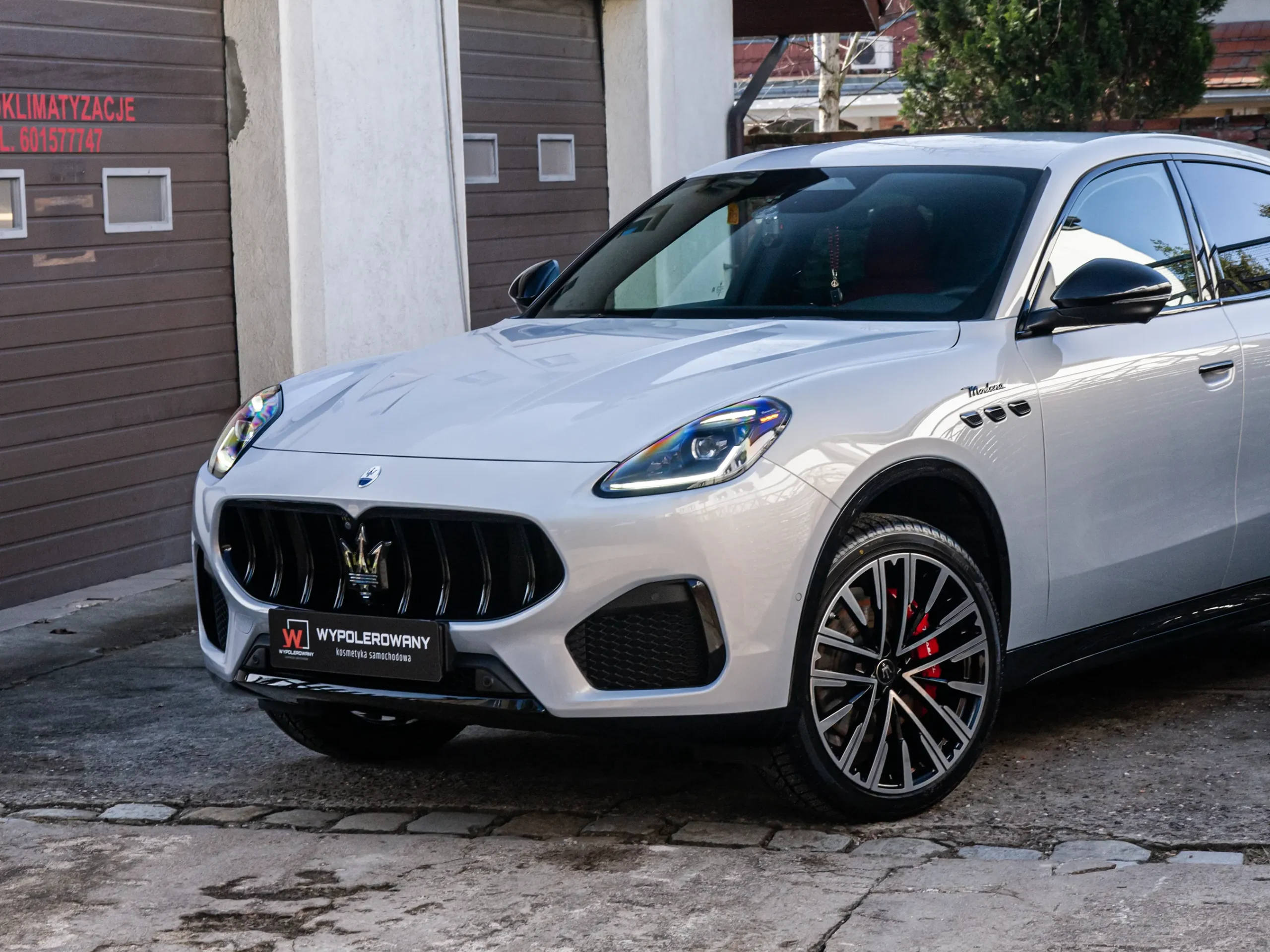 Ochrona felg Maserati Grecale powłoką ceramiczną Hyper PRIME – Wrocław.